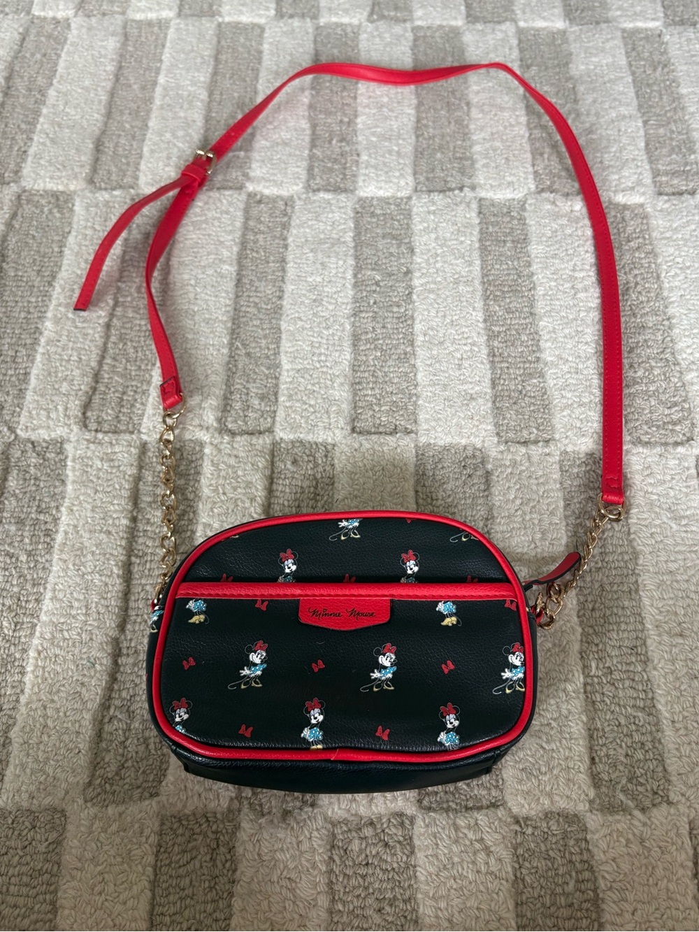 Minnie Mouse Black & Red Crossbody Bag with Character Print